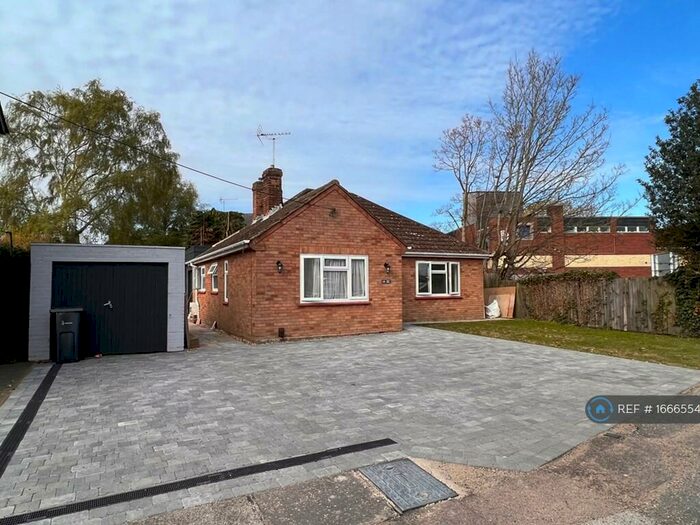 4 Bedroom Bungalow To Rent In Chapel Road, Stanway, Colchester, CO3