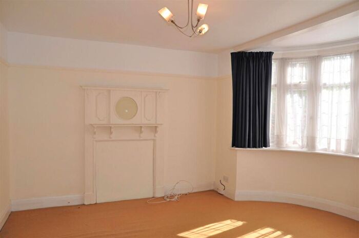 3 Bedroom Semi-Detached House To Rent In Earls Crescent, Harrow, HA1