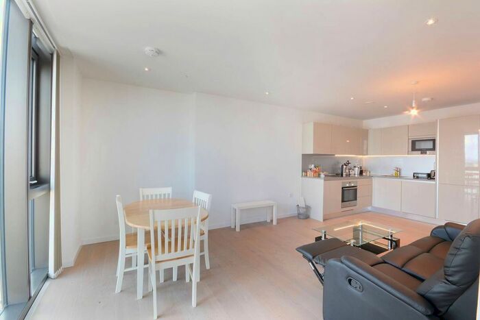 1 Bedroom Flat To Rent In St Gabriel Walk, Elephant And Castle, SE1
