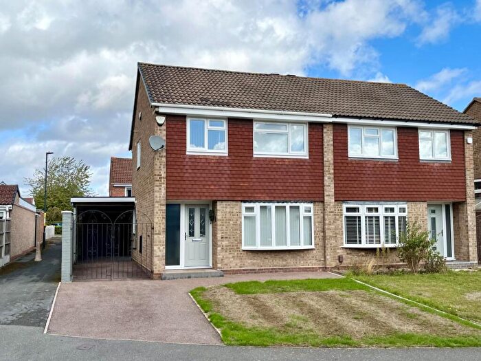 3 Bedroom Semi-Detached House For Sale In Stourton Close, Sutton Coldfield, B76