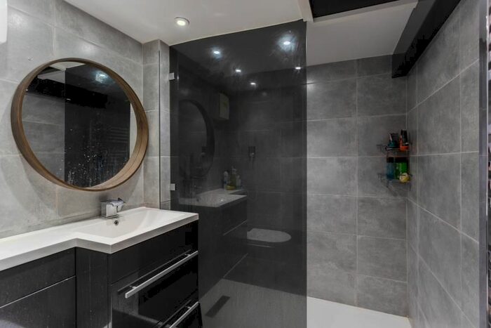 1 Bedroom Flat To Rent In Cumberland Road, London, W3