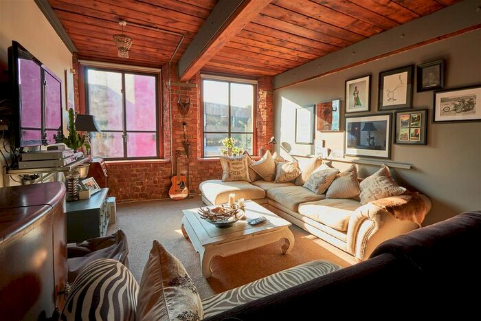 2 Bedroom Flat To Rent In Smithfield Buildings, Tib Street, Manchester, M4