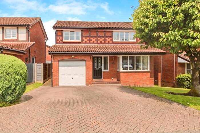 4 Bedroom Detached House For Sale In Underwood Close, Macclesfield, Cheshire, SK10