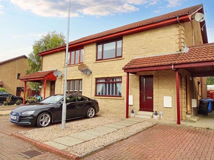 2 Bedroom Flat For Sale In Carpenters Wynd, Alloa, FK10