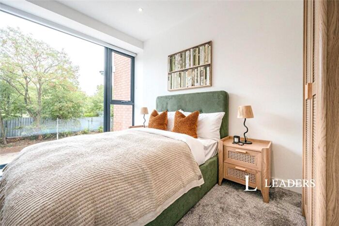 1 Bedroom Flat To Rent In Silbury Boulevard, Milton Keynes, Buckinghamshire, MK9