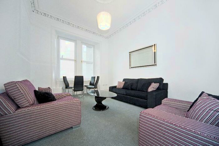 3 Bedroom Flat To Rent In Spittalfield Crescent, Newington, Edinburgh, EH8