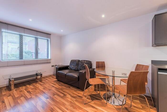 1 Bedroom Apartment To Rent In Clayton Crescent, Islington, N1