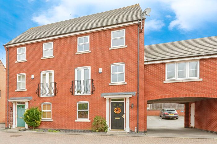 4 Bedroom Town House For Sale In Coltsfoot Way, Broughton Astley, LE9