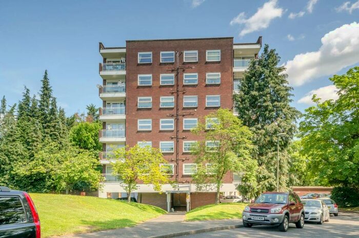 2 Bedroom Flat To Rent In Fairview Court, Mill Hill, London, NW4