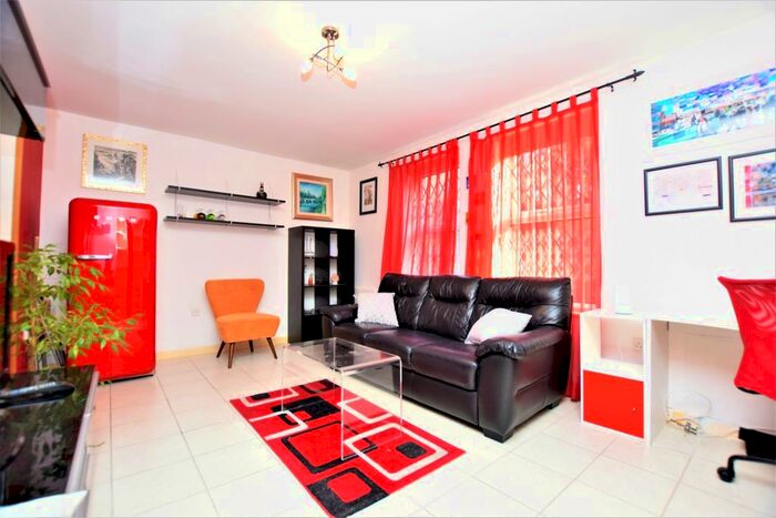 1 Bedroom Flat To Rent In Leroy Street, London SE1