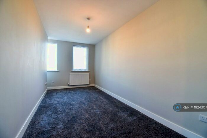 1 Bedroom Flat To Rent In Henry Court, Rotherham, S65