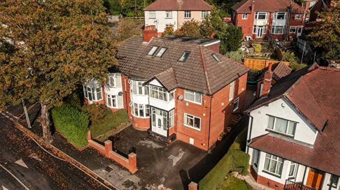 7 Bedroom Semi-Detached House For Sale In St. Martins Road, Chapel Allerton, LS7