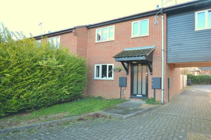 3 Bedroom Terraced House To Rent In Brick Kiln Close, Towcester, NN12