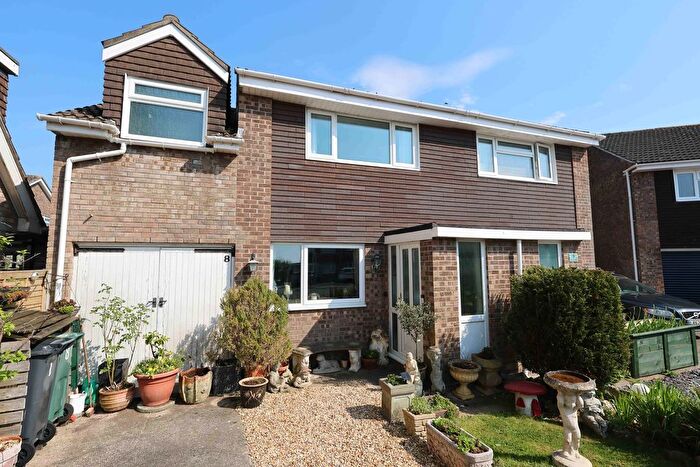 3 Bedroom Semi-Detached House For Sale In The Tynings, Clevedon, BS21