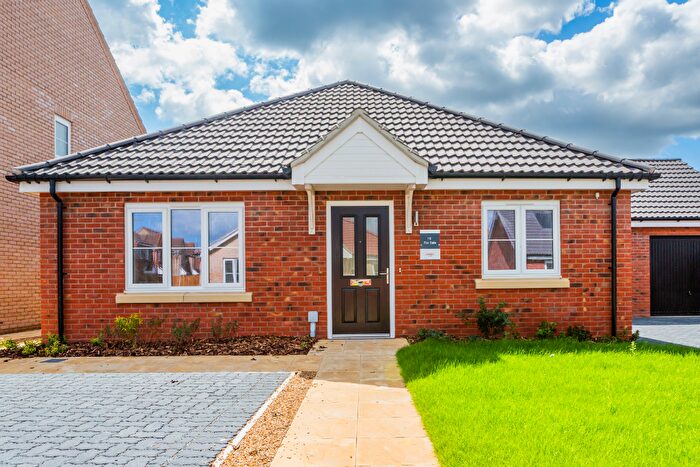 3 Bedroom Detached Bungalow For Sale In Lowestoft Road, Great Yarmouth, NR31