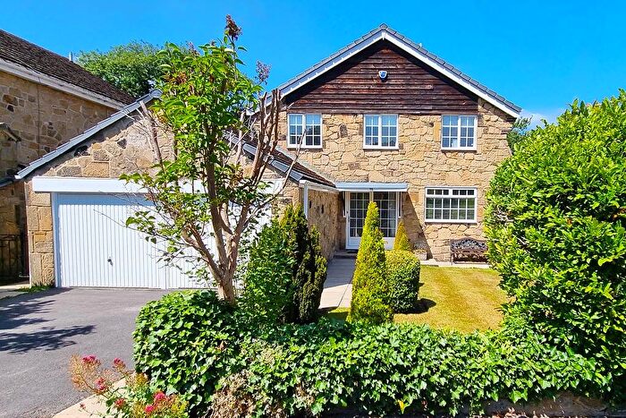 4 Bedroom Detached House For Sale In New Close Road, Nab Wood, Shipley, BD18