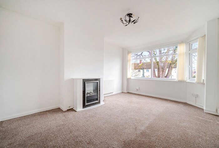 2 Bedroom Maisonette To Rent In Pennsylvania Avenue, Cheltenham, Gloucestershire, GL51
