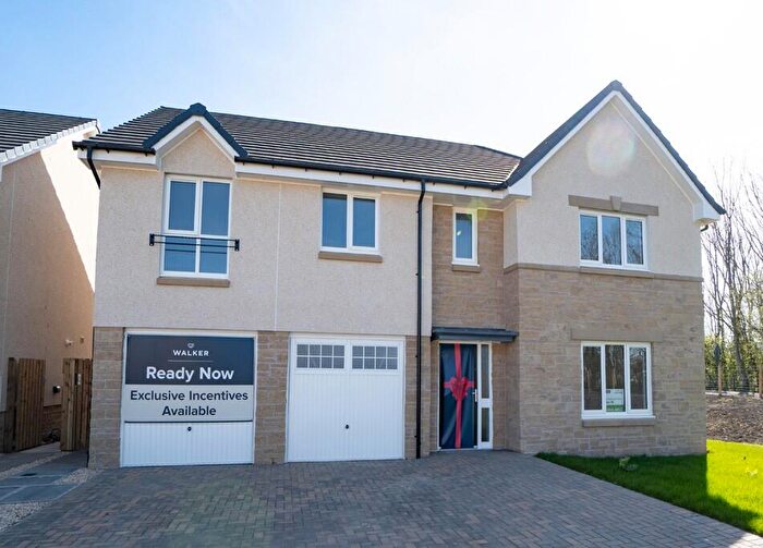 5 Bedroom Detached House For Sale In Monarchs Walk, West Calder, EH55