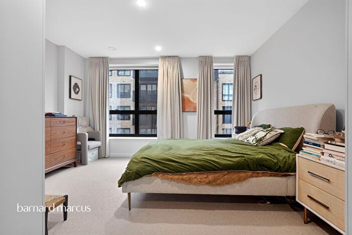 1 Bedroom Flat For Sale In Middle Road, London, W7