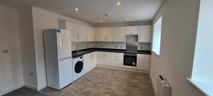 2 Bedroom Flat To Rent In Northern Road, Cosham, Portsmouth, PO6