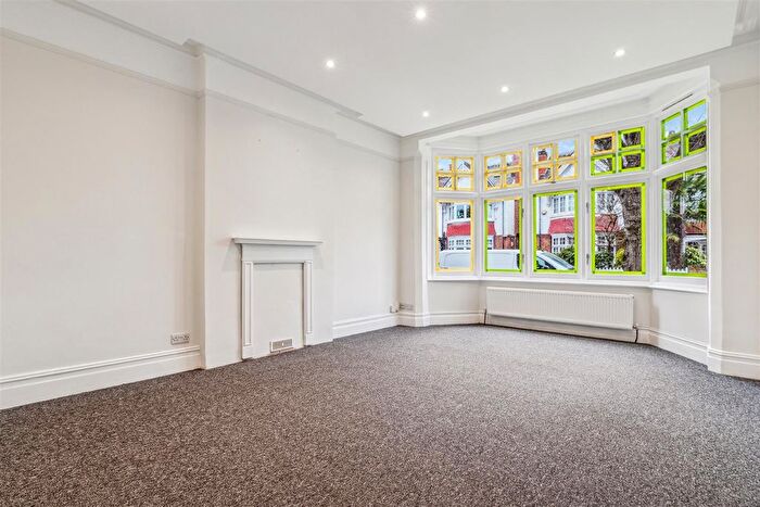 1 Bedroom Flat To Rent In Pleydell Avenue, London, W6