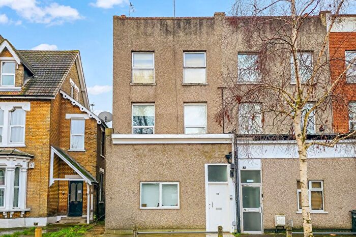 3 Bedroom Flat For Sale In Park Lane, Tottenham, London, N17