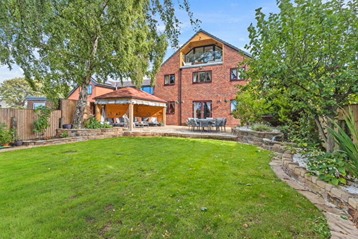 5 Bedroom Detached House For Sale In Dearne Hall Road, Barugh Green, S75