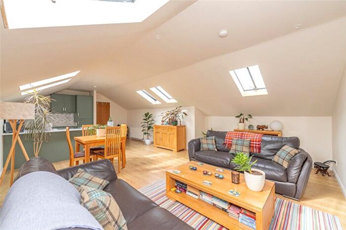 2 Bedroom Flat To Rent In Craighall Road, Edinburgh, EH6