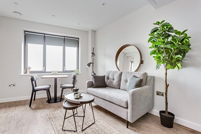 1 Bedroom Flat To Rent In College Road, Croydon, CR0