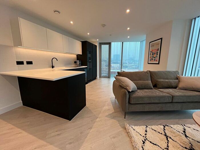 2 Bedroom Apartment To Rent In Trinity Way, Vista River Gardens, M3