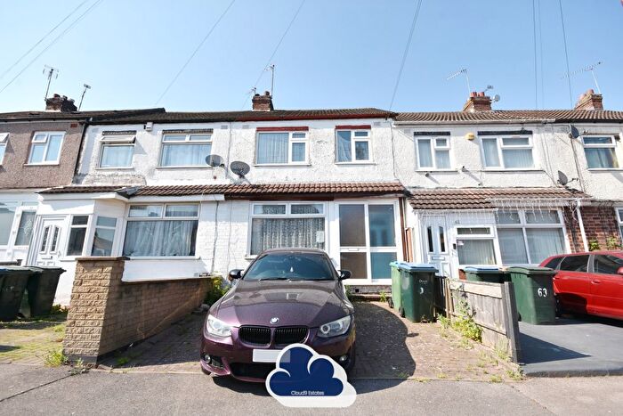 3 Bedroom Terraced House For Sale In Kirkdale Avenue, Coventry, CV6