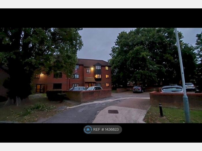 Studio To Rent In Willenhall Drive, Hayes, UB3