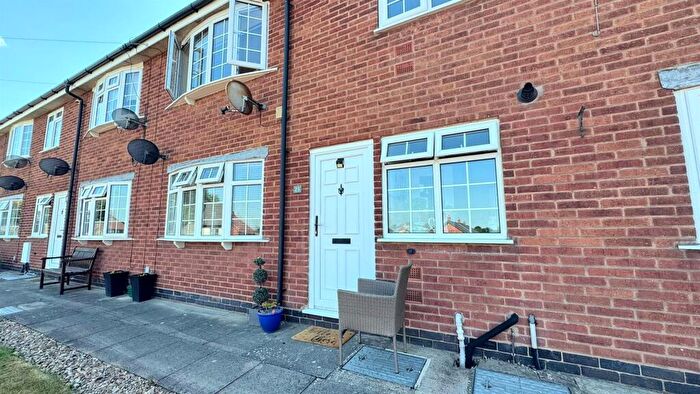 2 Bedroom Maisonette For Sale In Doles Lane, Findern, Derby, DE65