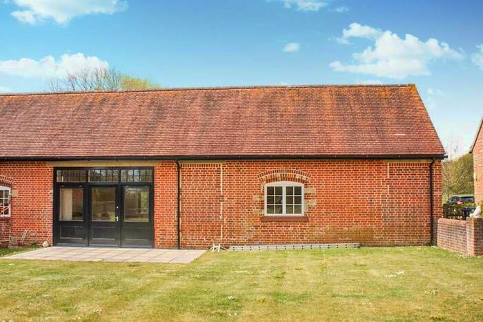 1 Bedroom Semi-Detached Bungalow To Rent In Shute End, Alderbury, Salisbury, SP5