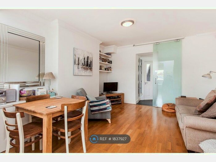 1 Bedroom Flat To Rent In Princes Rd, Richmond, TW10