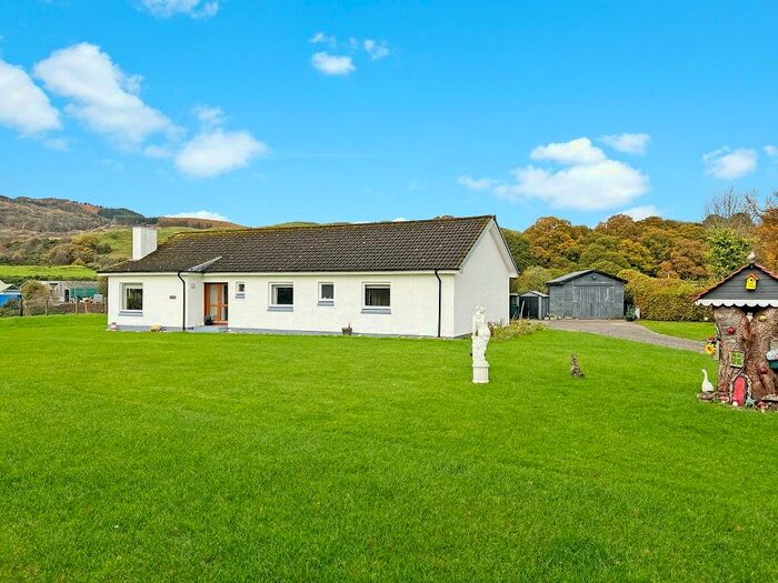3 Bedroom Detached Bungalow For Sale In Coig Lochan, North Connel, Argyll, Re, North Connel, PA37