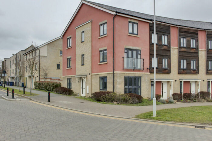 4 Bedroom Town House To Rent In Dramsell Rise, St Neots, PE19