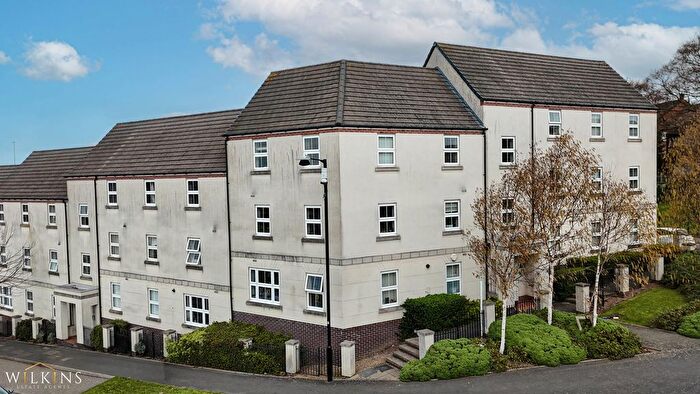 2 Bedroom Flat To Rent In Brights Road, Nuneaton, Warwickshire, CV10