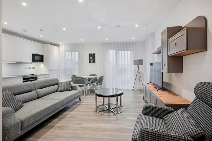 1 Bedroom Flat To Rent In Colindale Gardens, London, NW9