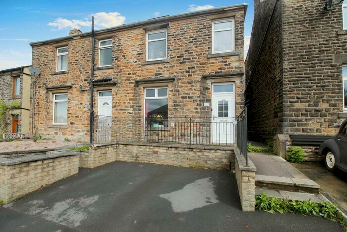2 Bedroom House To Rent In Beaumont Street, Emley, Huddersfield, West Yorkshire, HD8