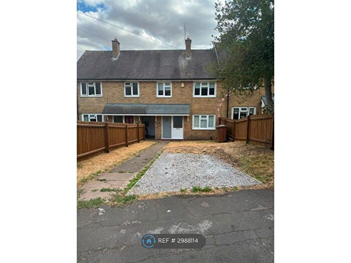 3 Bedroom Terraced House To Rent In Oakthorpe Drive, Birmingham, B37