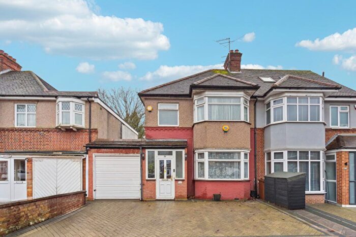 4 Bedroom Semi Detached House For Sale In Holmdene Avenue, North Harrow, HA2