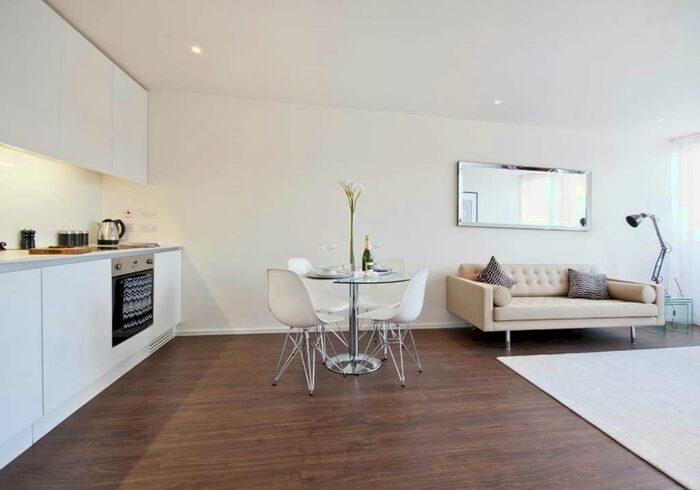 1 Bedroom Flat To Rent In Nottingham One, The City, Nottingham, NG1