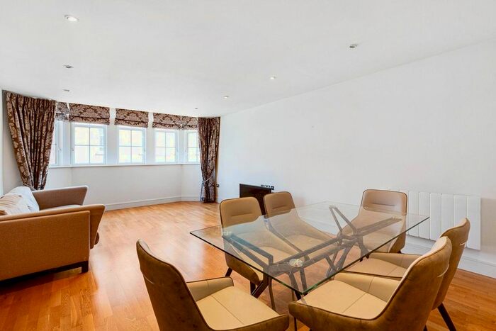 2 Bedroom Flat To Rent In Romney House, Marsham Street, Westminster, London, SW1P