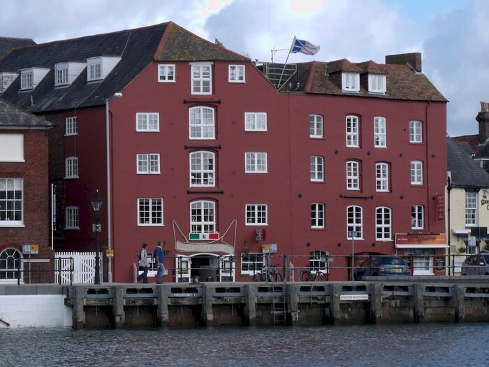 3 Bedroom Flat To Rent In The Quay, Poole, Dorset, BH15