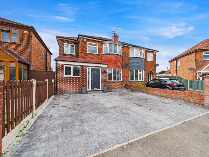 5 Bedroom Semi-Detached House For Sale In Dalkeith Avenue, Alvaston, DE24