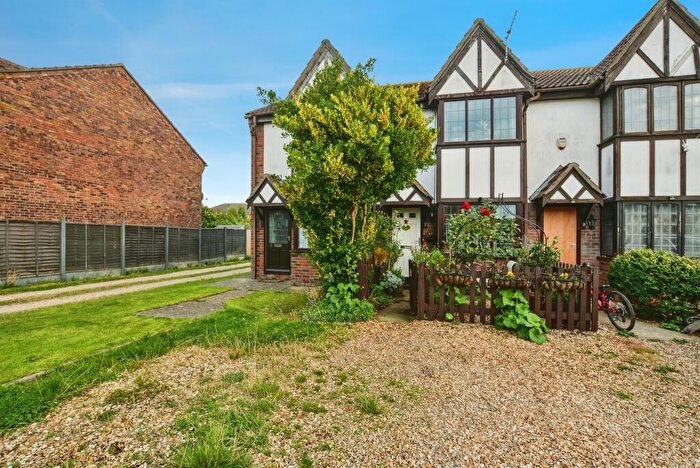 2 Bedroom Terraced House For Sale In James Avenue, Skegness, PE25