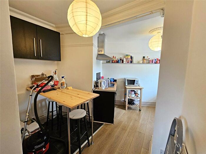 4 Bedroom Apartment To Rent In Ashley Hill, Bristol, Somerset, BS6
