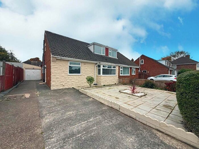 3 Bedroom Semi-Detached House For Sale In Domar Close, Southdene, L32