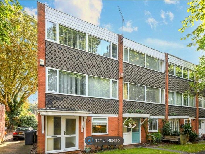 3 Bedroom End Of Terrace House To Rent In Ainsdale Gardens, Birmingham, B24